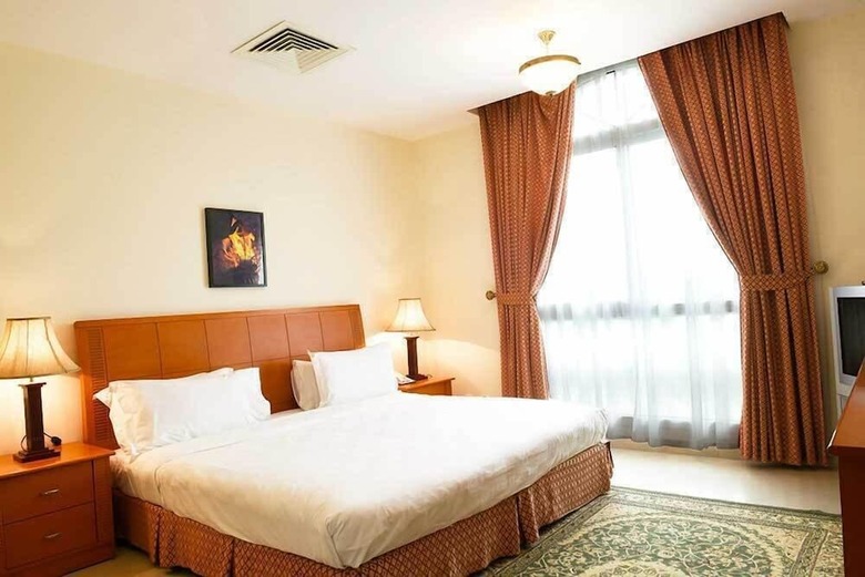 Karan Hotel