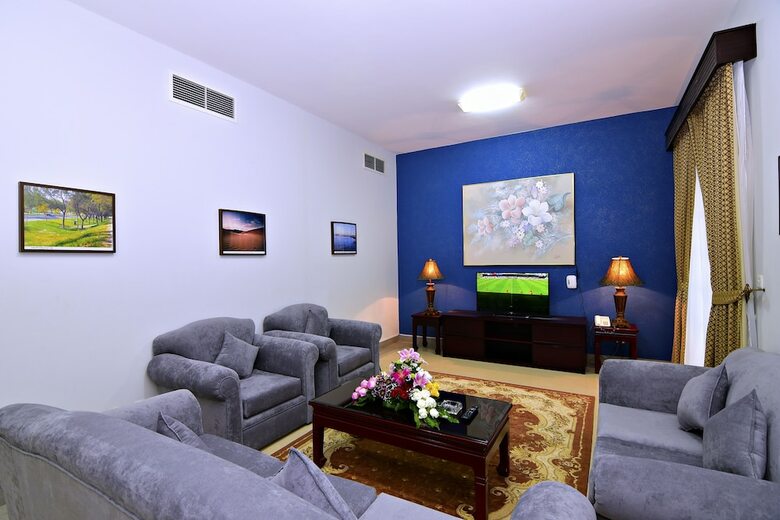 Karan Hotel