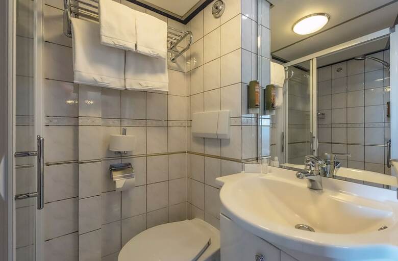 Hotel Knm Ms Switzerland II - Frankfurt
