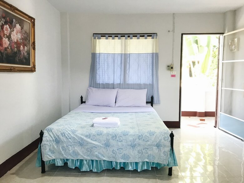 Hotel Baan Nukanong Guesthouse