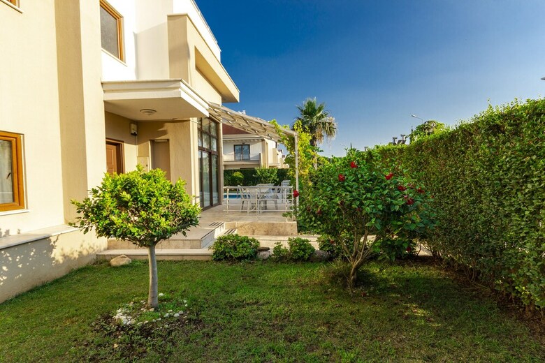 Paradise Town - Villa Family
