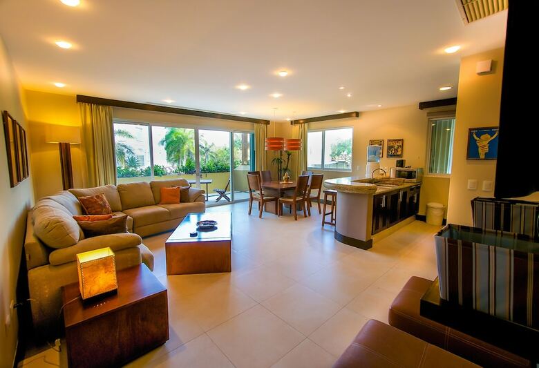 Apartamentos Pueblito Escondido Beachside