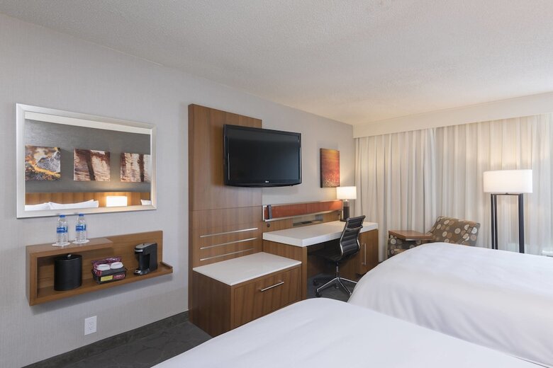 Delta Hotels By Marriott Grand Rapids Airport