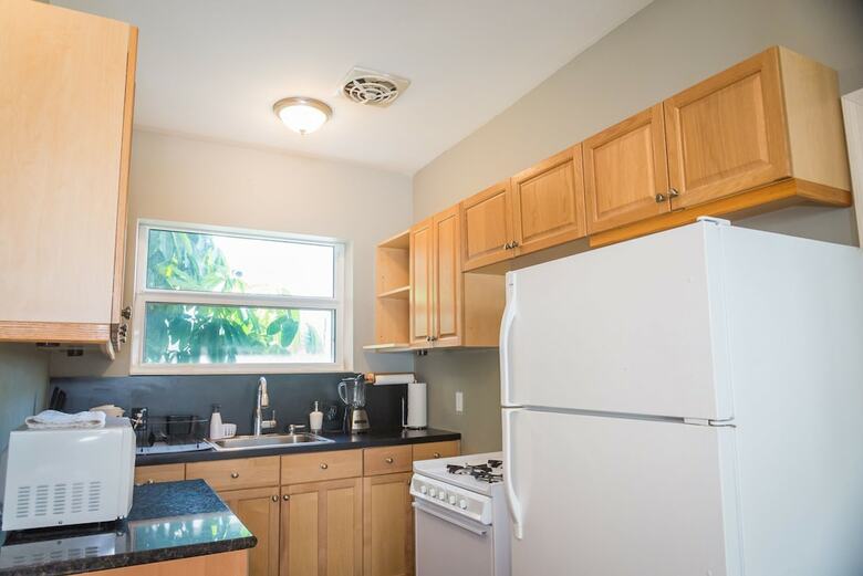 Aparthotel La Costa Suites By Royal Stays