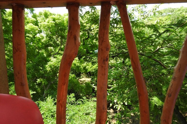 Hotel Riverside Cabana Yala
