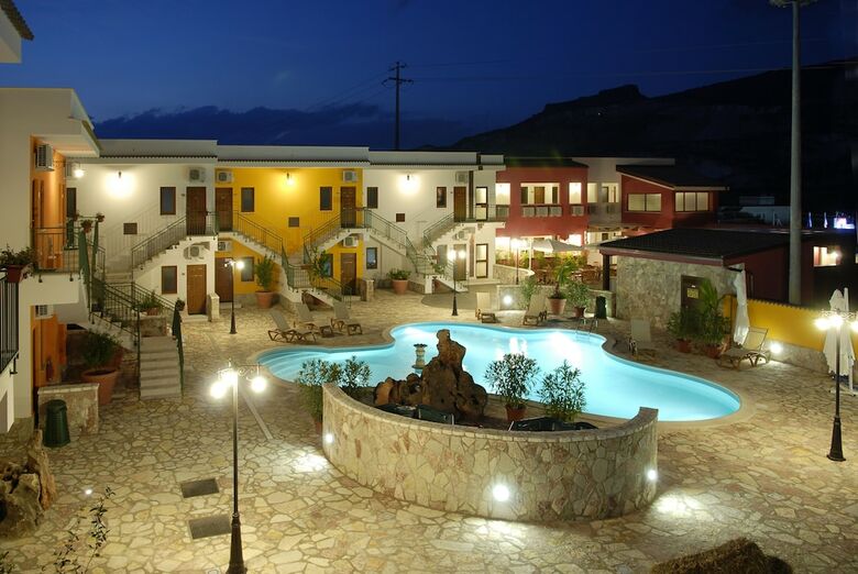 Hotel Ciuri Di Badia