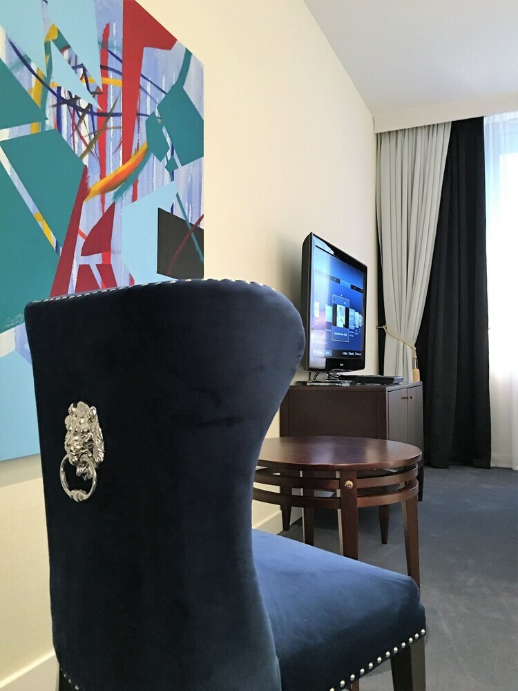 Aparthotel Luxury Apartments Mondrian Market Square