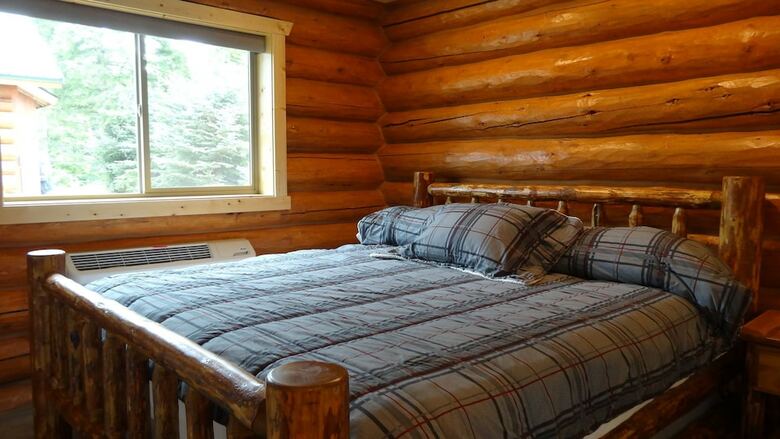 Hotel Bonners Ferry Log Inn