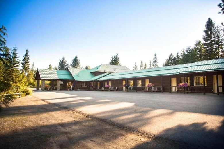 Hotel Bonners Ferry Log Inn