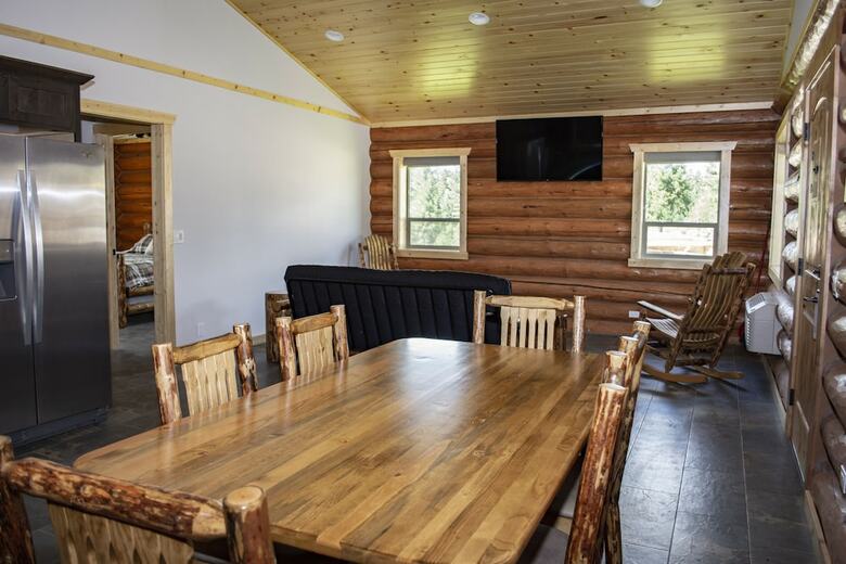 Hotel Bonners Ferry Log Inn