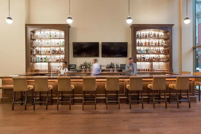 Nopsi Hotel, New Orleans