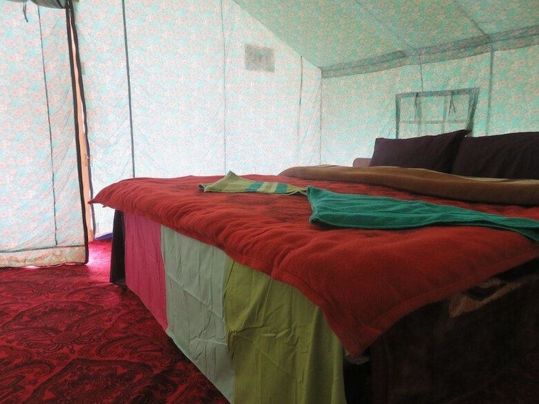 Tih Camp Blue Waters - Pangong