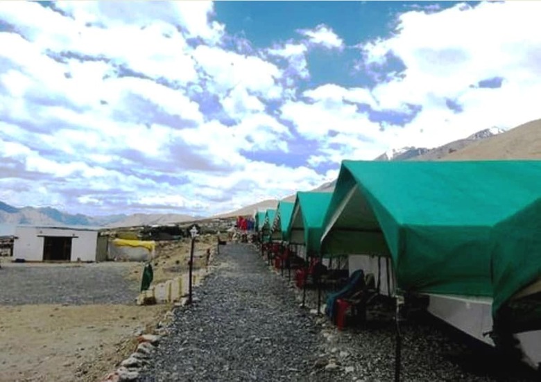 Tih Camp Blue Waters - Pangong