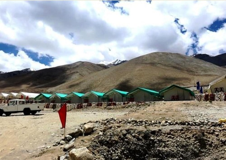 Tih Camp Blue Waters - Pangong