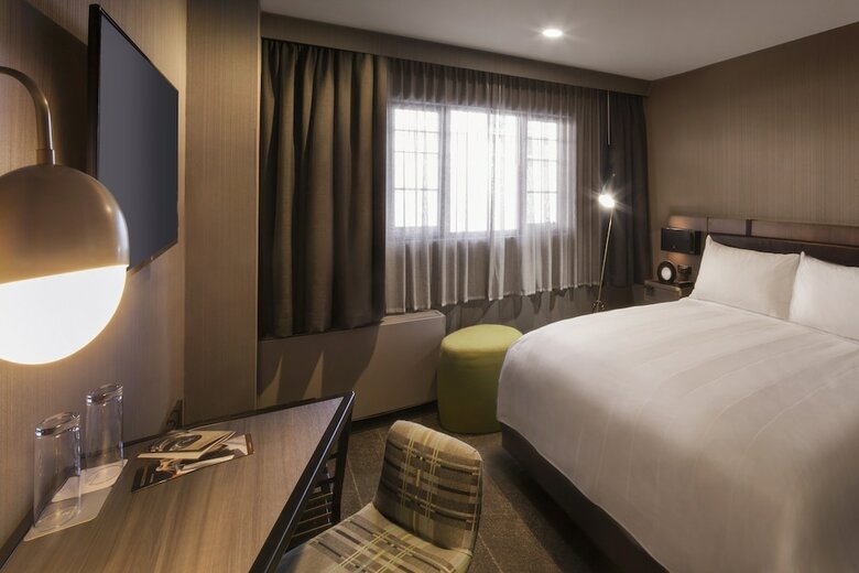 Renaissance Reno Downtown Hotel