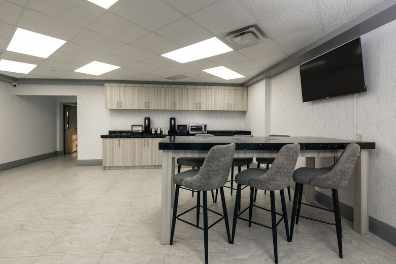 Motel 6 - Niagara Falls, Ontario