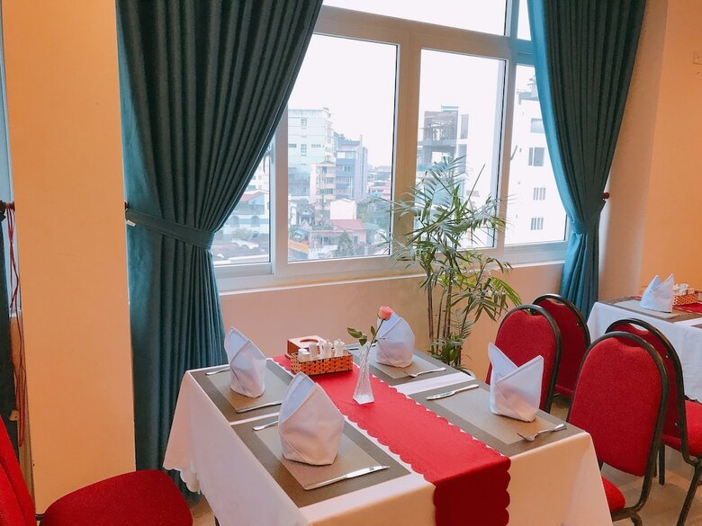 Golden Star Hotel