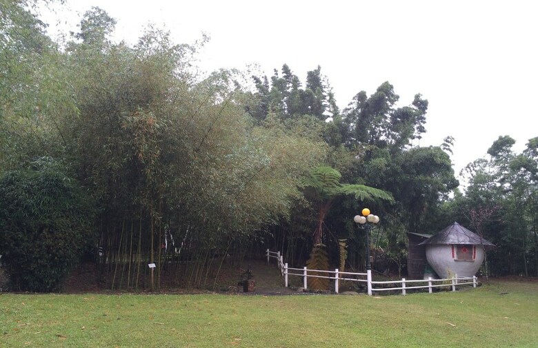 Bed & Breakfast Bamboo Paradise Resort & The Bamboo Inn