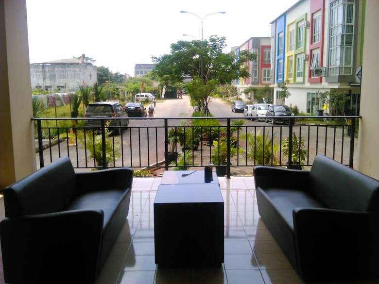 Apartemen The Suites Metro Yudis