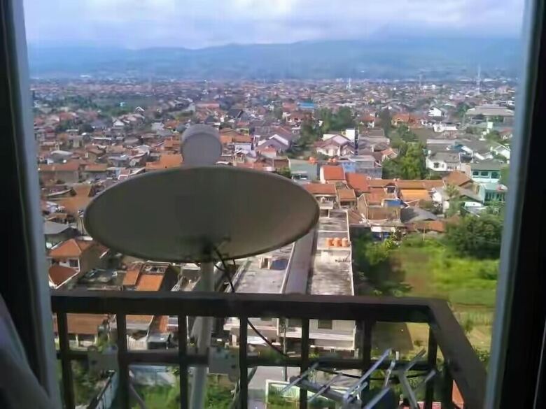Apartemen The Suites Metro Yudis