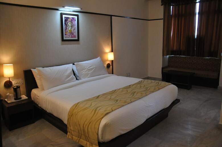 Hotel Krishna Sagar Nh24