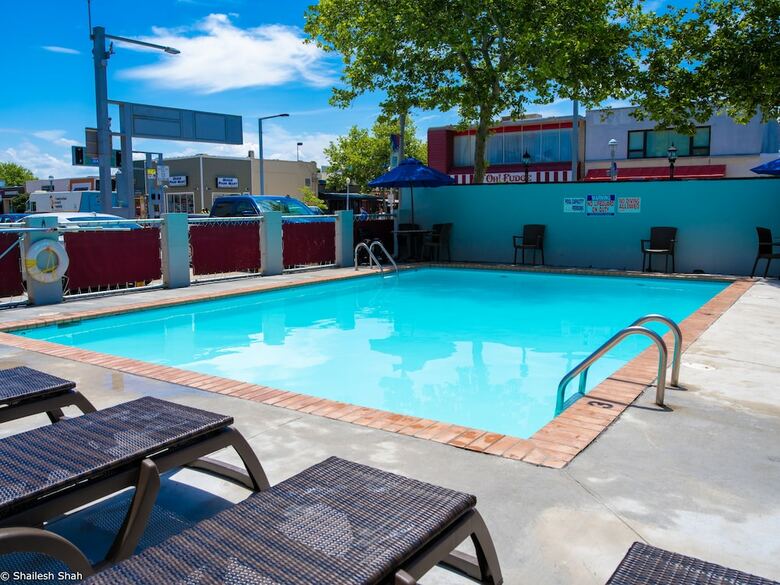 Hotel Marjac Suites Virginia Beach Oceanfront