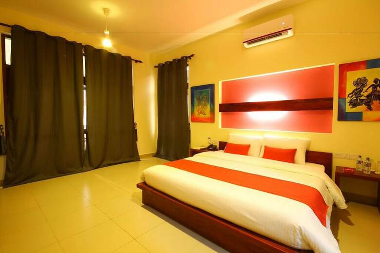 Hotel Sea Breeze Deluxe Inn