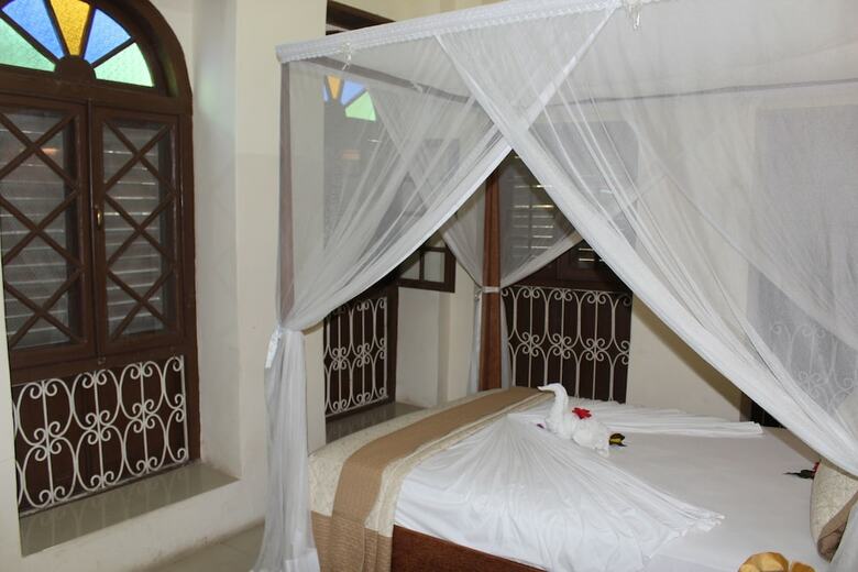 The Island Town Hotel - Adults Only
