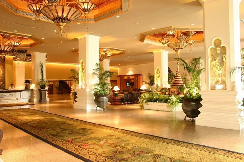Chiang Mai Plaza Hotel