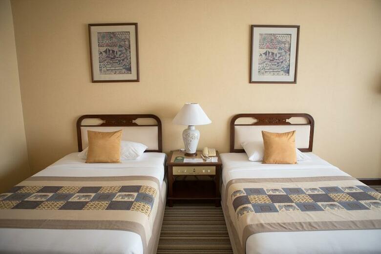 Chiang Mai Plaza Hotel