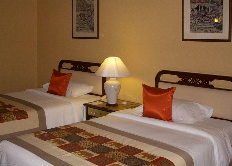Chiang Mai Plaza Hotel