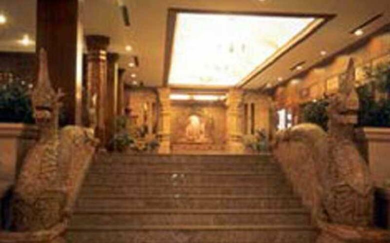 Chiang Mai Plaza Hotel