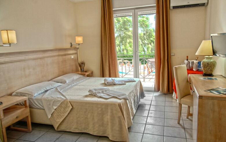 Hotel Nova Siri Village