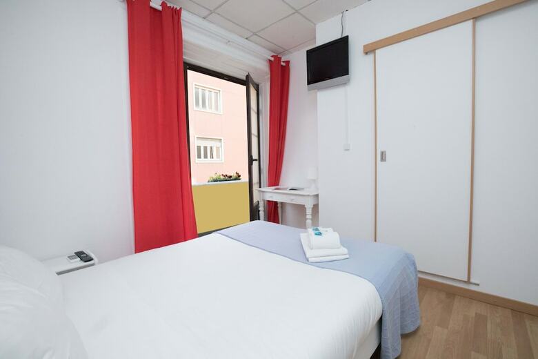 Hotel Peters Guesthouse - Al