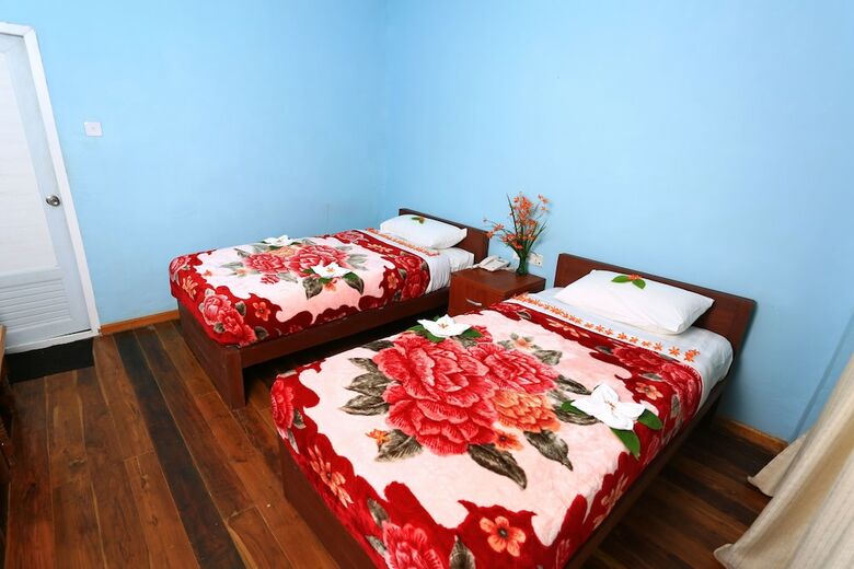 The Floral Breeze Hotel Mt.victoria
