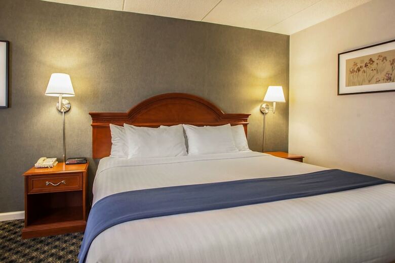 Hotel Quality Inn And Suites St Charles -west Chicago