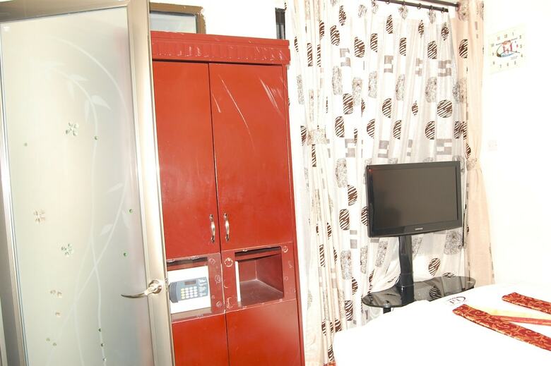 Nemax Royal Hotel