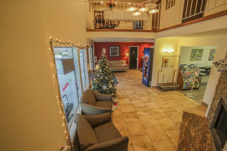 Hotel Sunnyside Inn & Suites