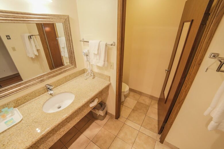 Hotel Sunnyside Inn & Suites