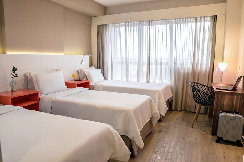 Hotel Intercity Curitiba Centro C�vico