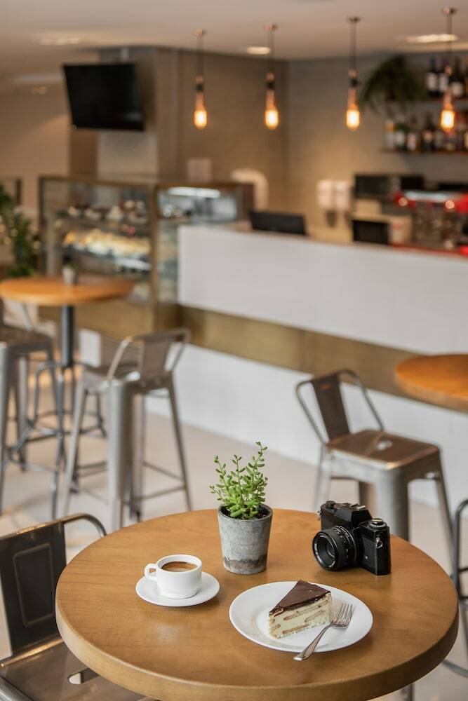 Hotel Intercity Curitiba Centro C�vico