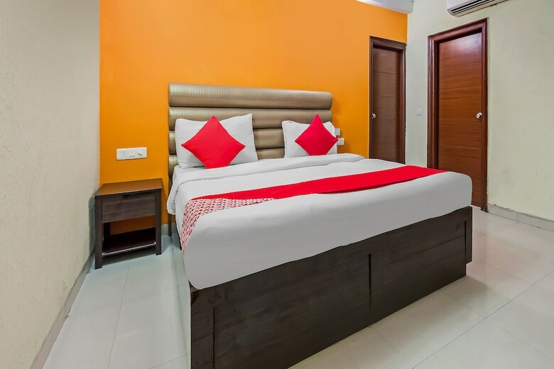 Hotel Oyo Flagship 556 North Campus