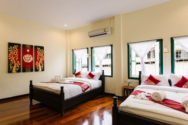 Hostal Srisomboon Hostel