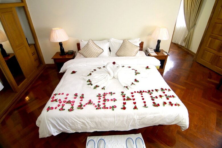 Shwe Htee Hotel