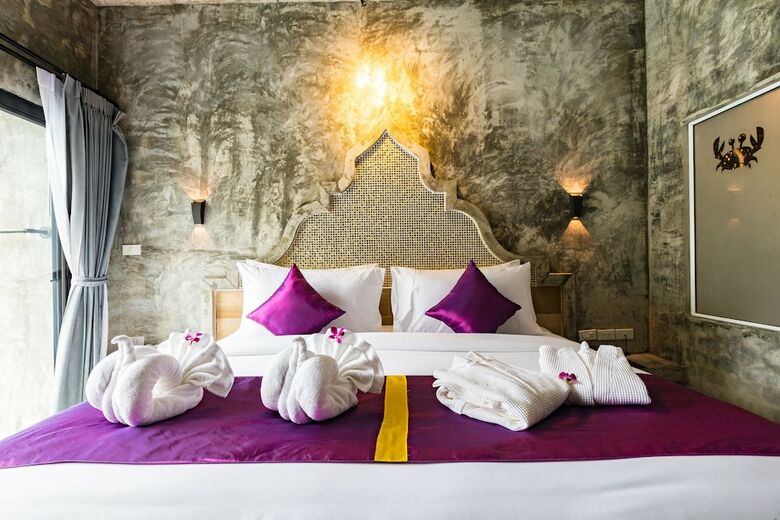 Hotel Maneetel Krabi Beachfront
