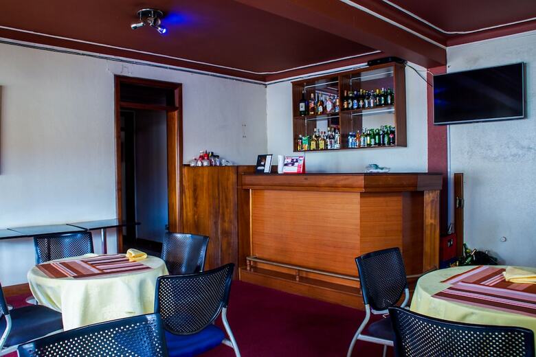 Alfa Hotel Munyonyo