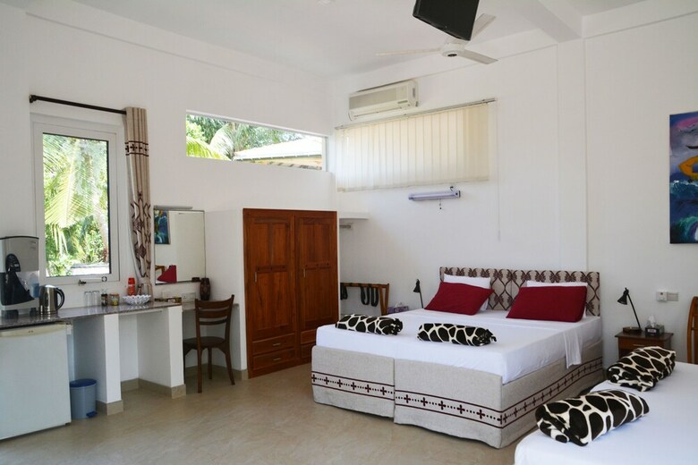 Hotel Hilltop Boosa