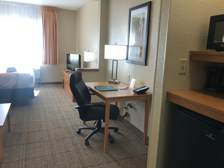 Hotel Quality Inn & Suites