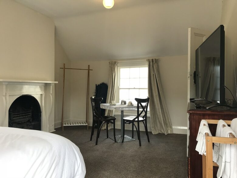 Hotel Claremont House