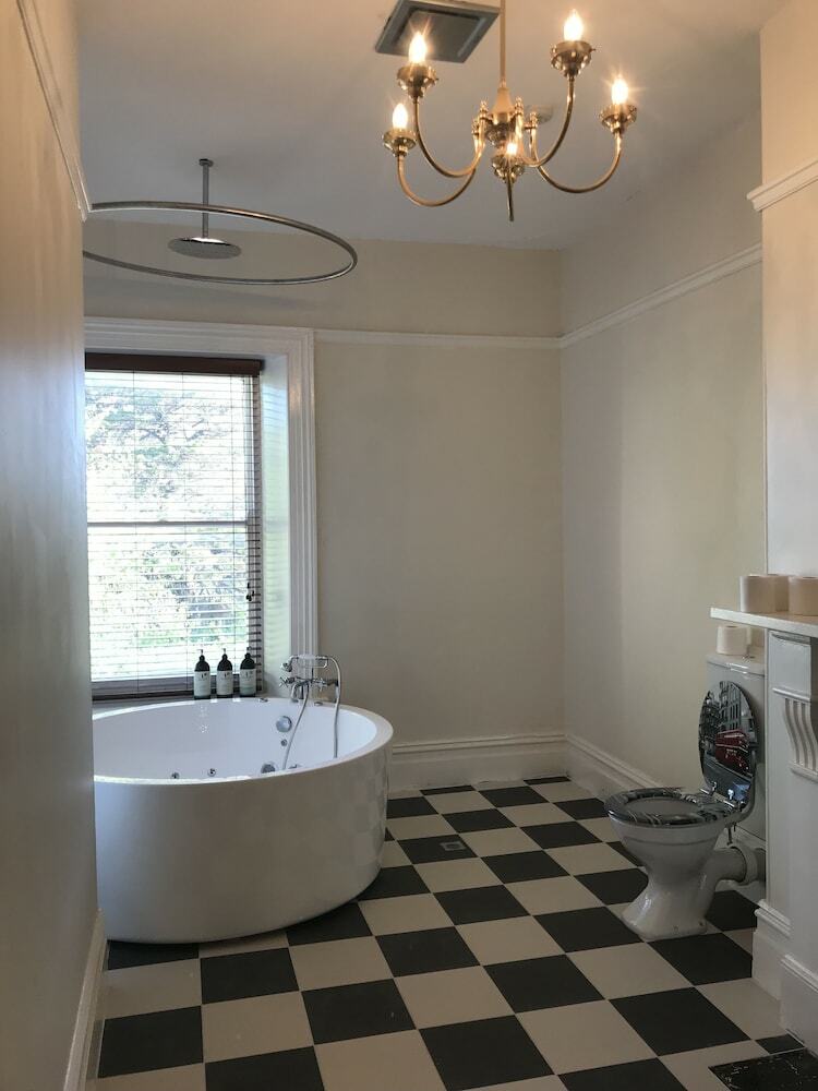 Hotel Claremont House